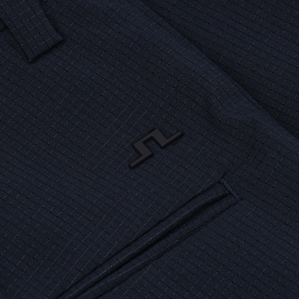Vent Shorts