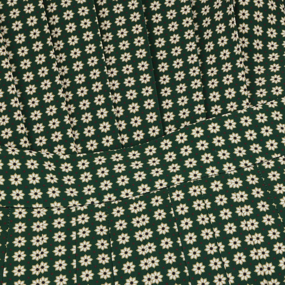 Women's Geo-Print Pleated Performance 15" Skort