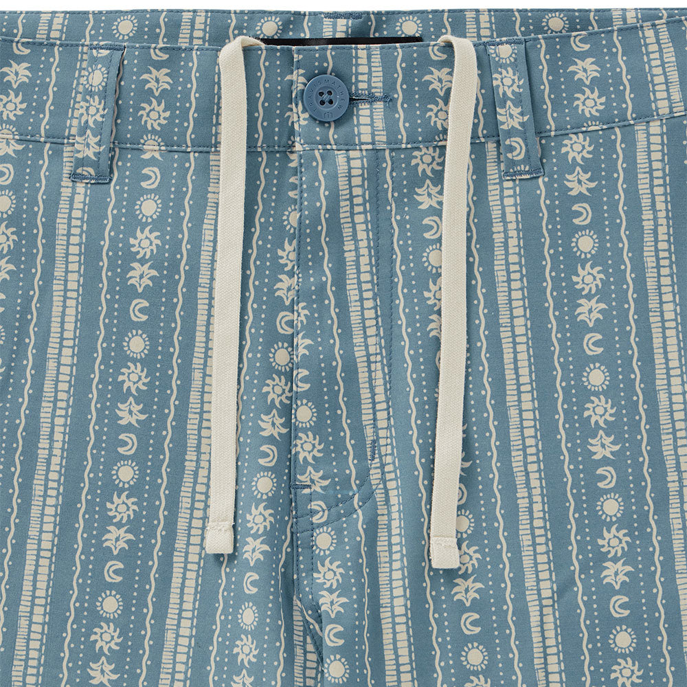 TravisMathew Tech Chino Print 8 Inch Shorts