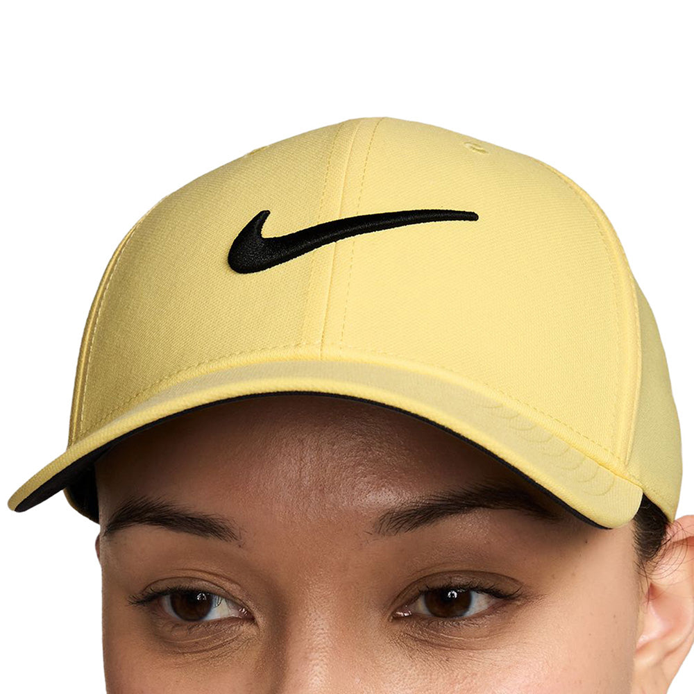 Dri-Fit Club Structured Swoosh Cap
