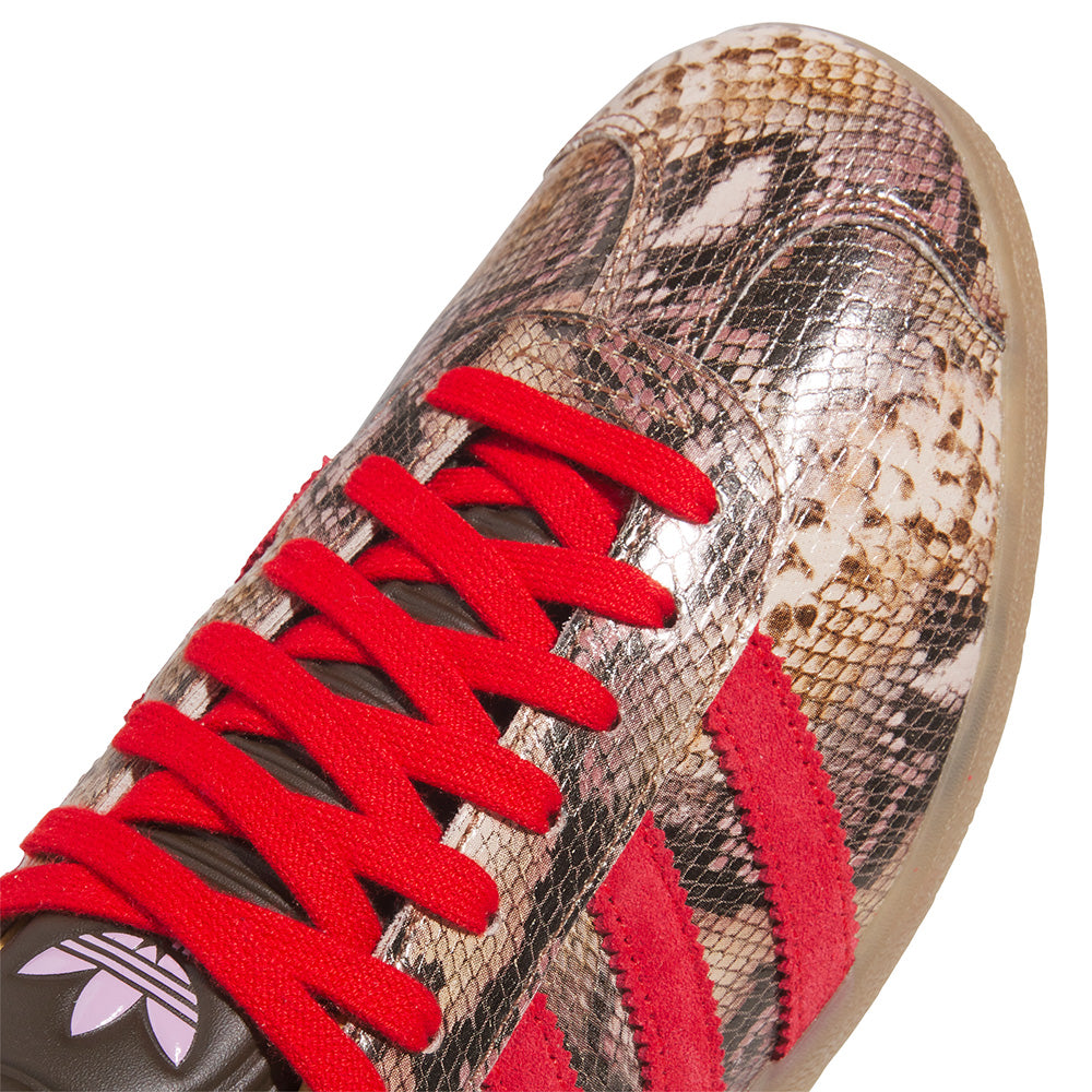 Gazelle Lux Spikeless Golf Shoes