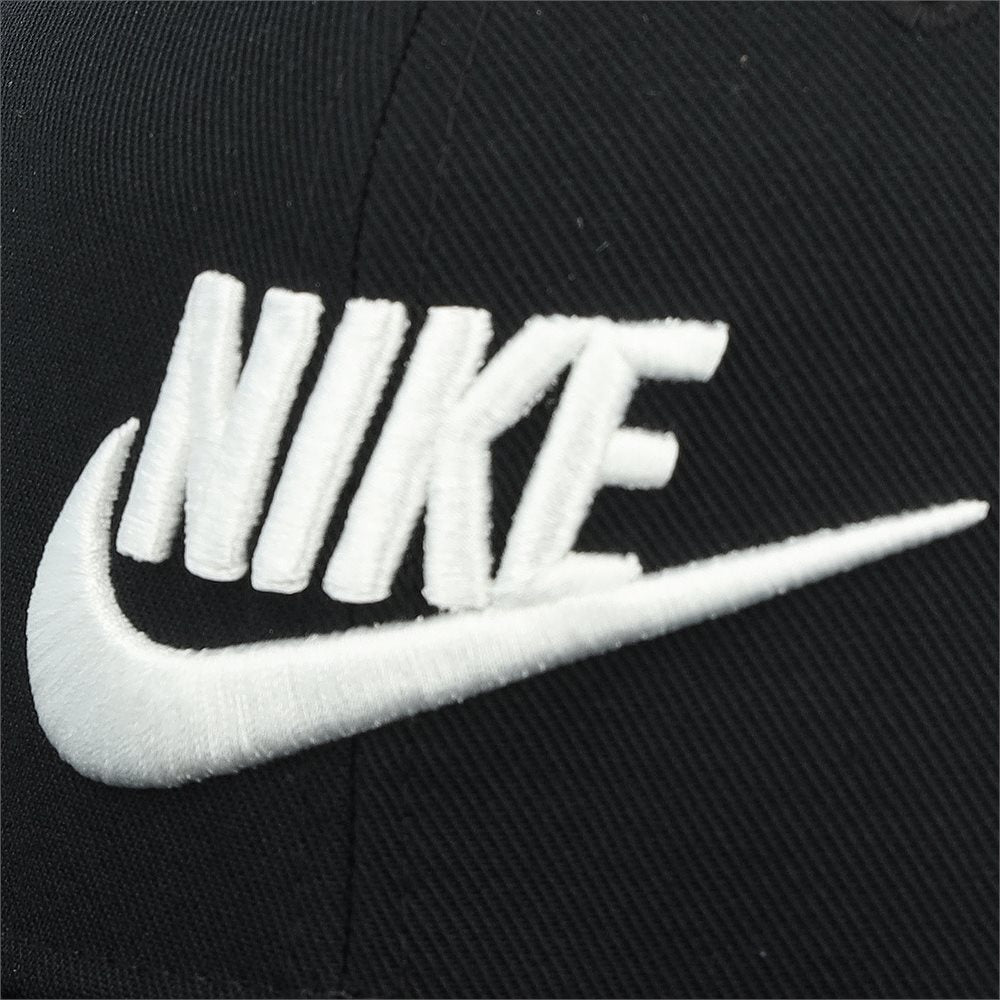 Dri-FIT Pro Structured Flatbill Futura Snapback