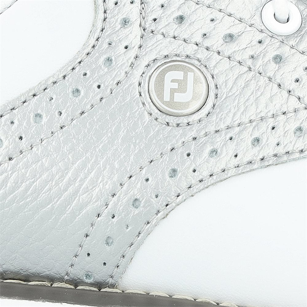 Women's Traditions Spikeless Golf Shoes - Previous Season