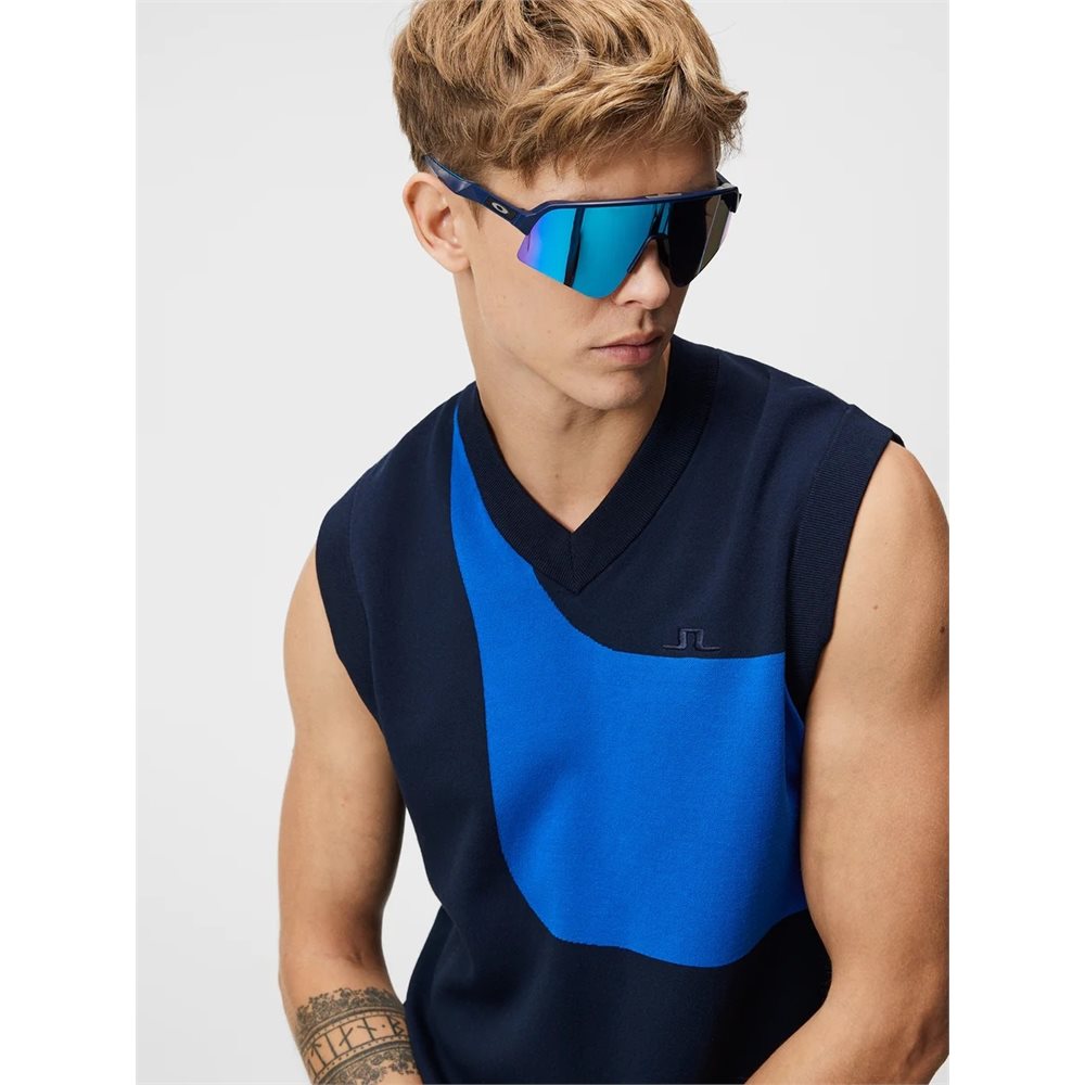 Davis Knitted V-neck Vest