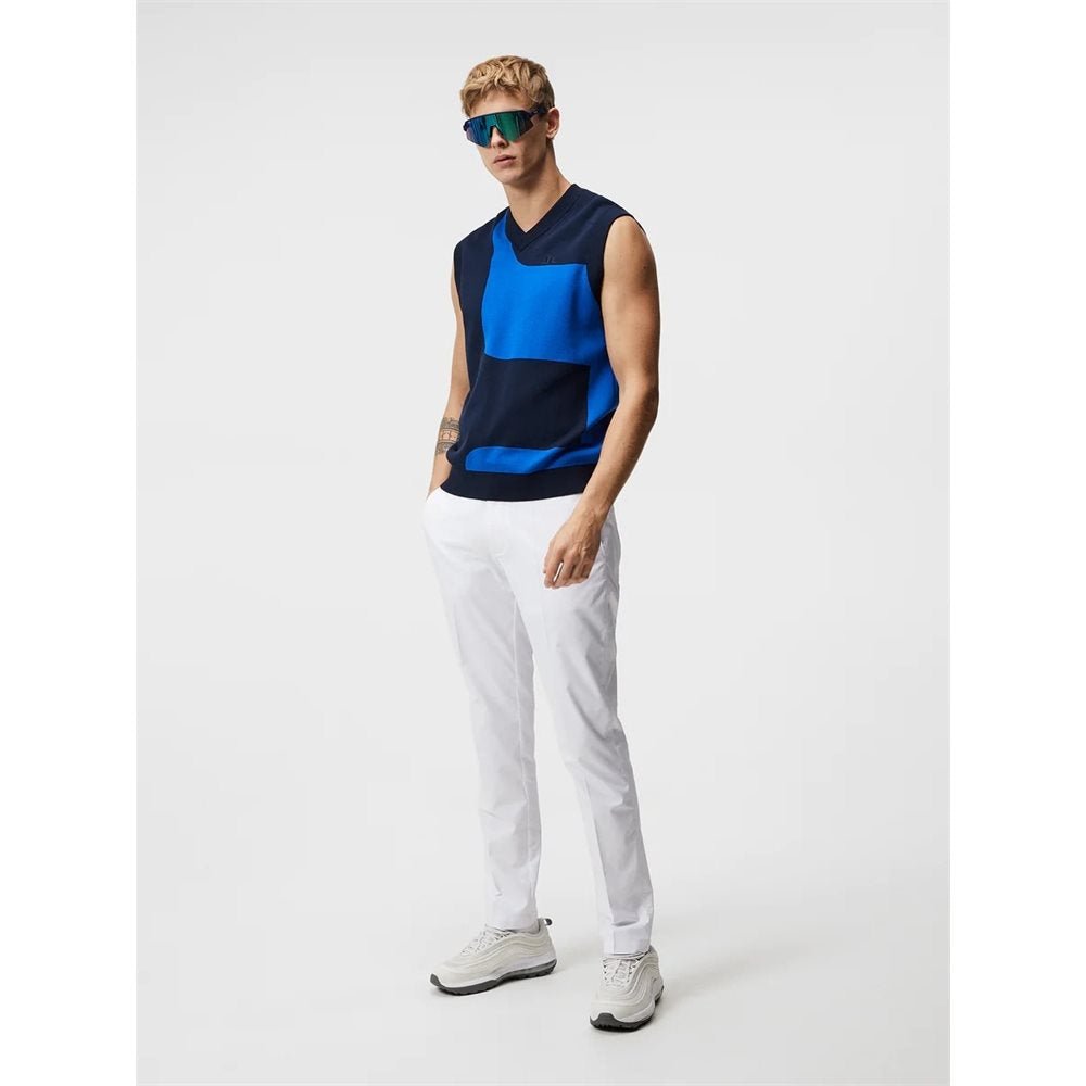 Davis Knitted V - neck Vest - Fairway Styles