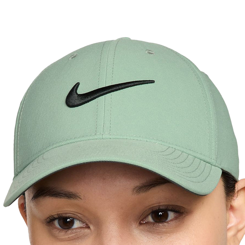 Dri-Fit Club Structured Swoosh Cap