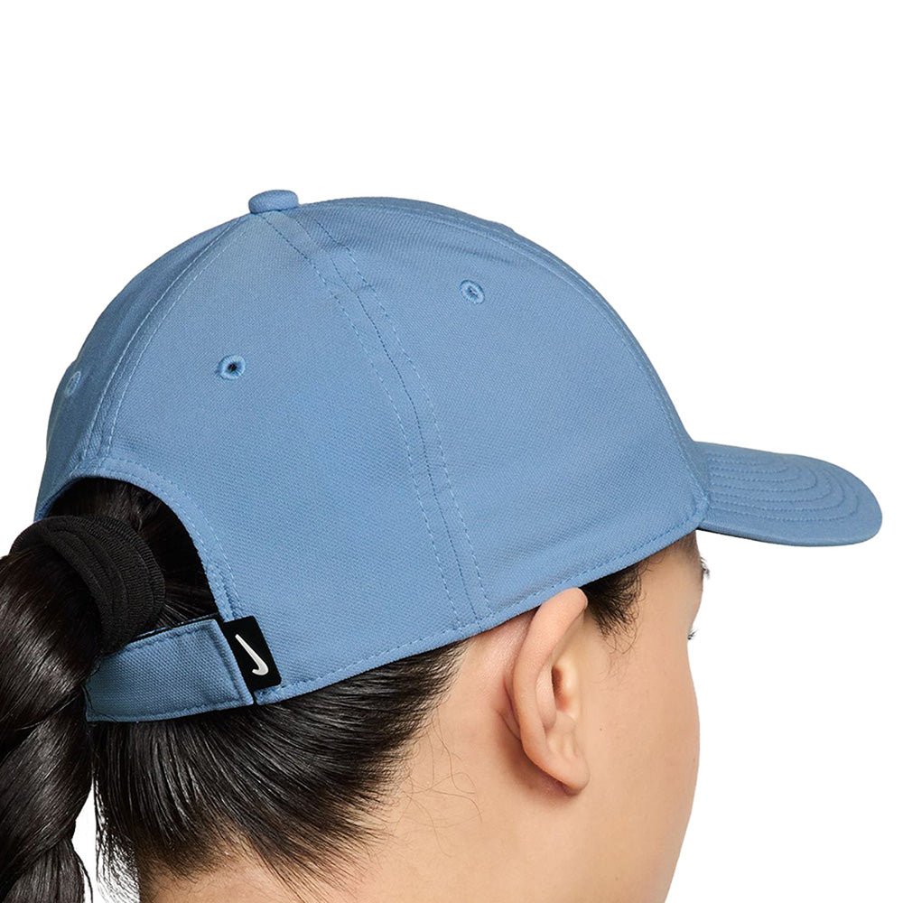 Dri - Fit Club Structured Swoosh Cap - Fairway Styles