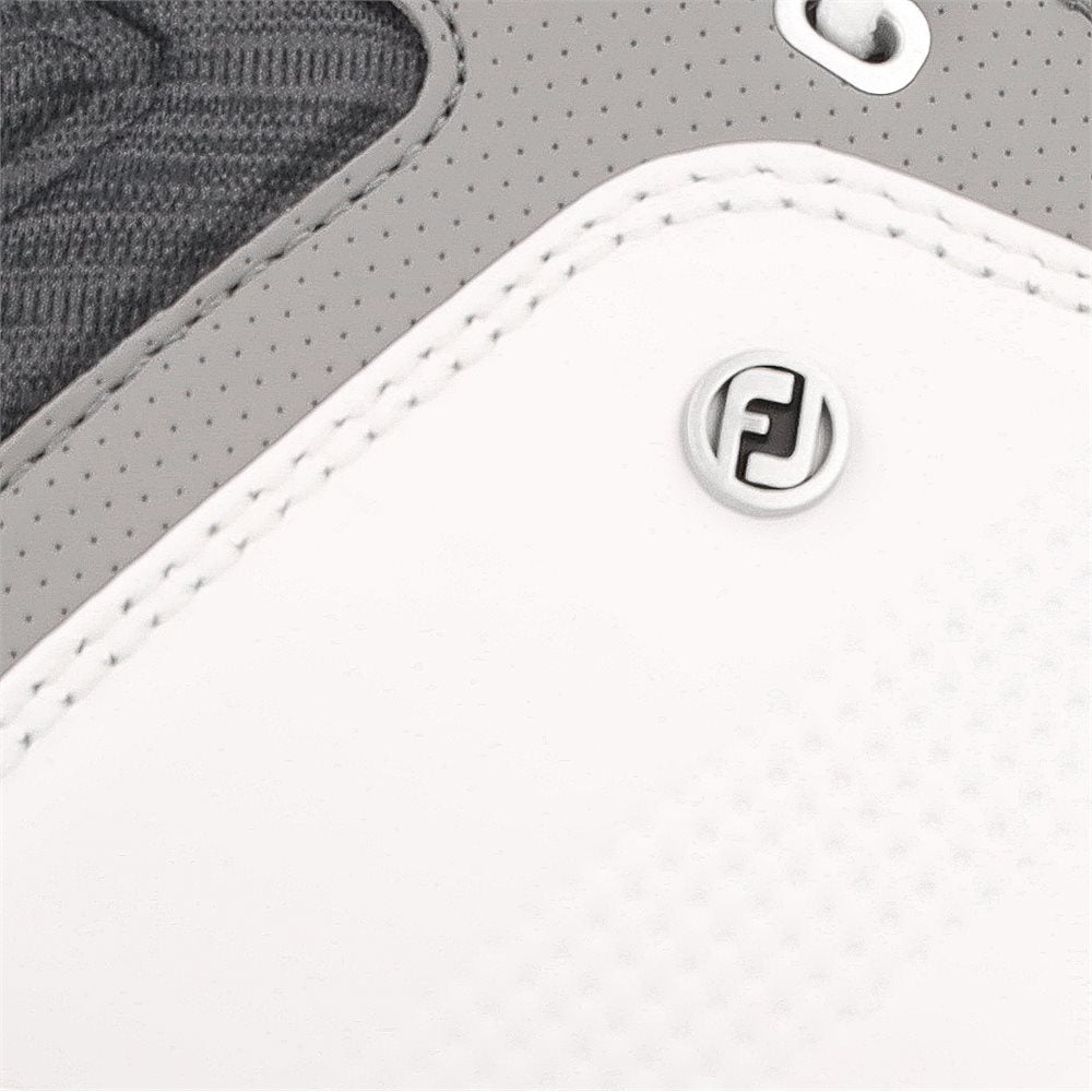 Women's Stratos Spikeless Golf Shoes