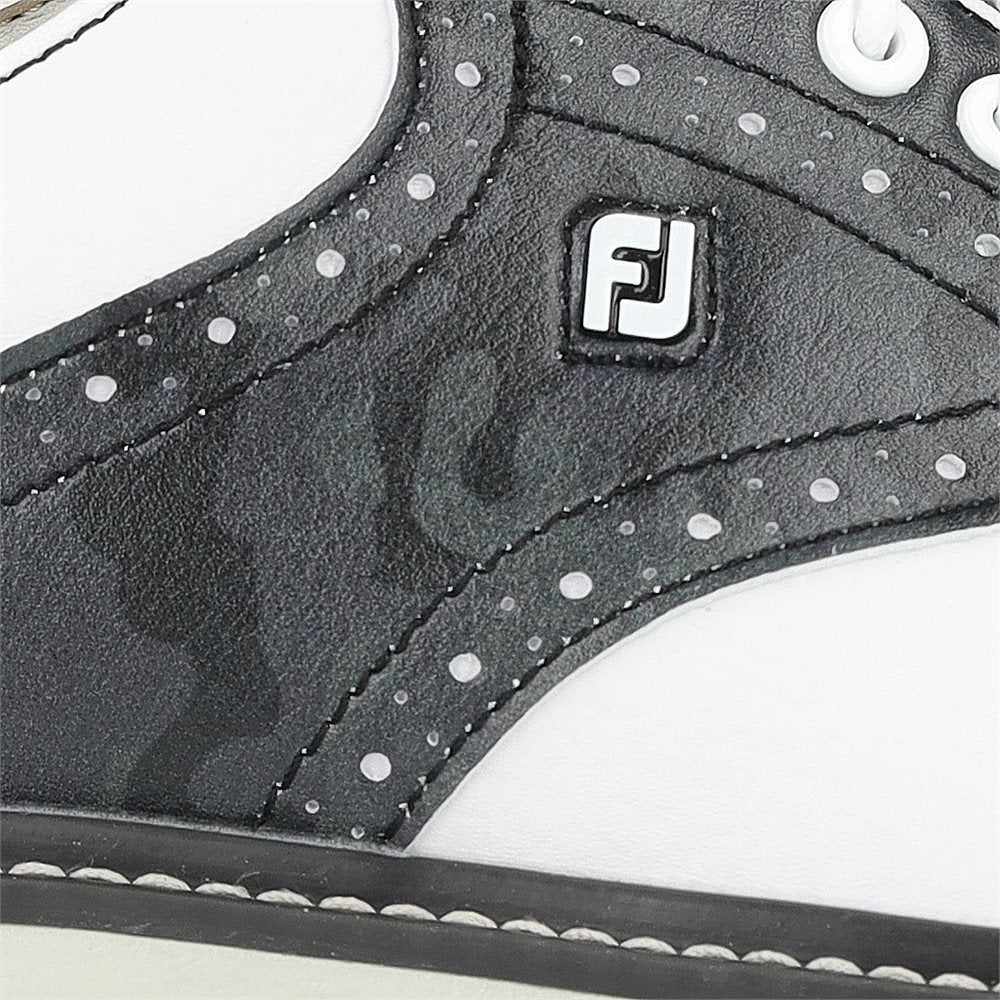 Traditions Golf Shoes